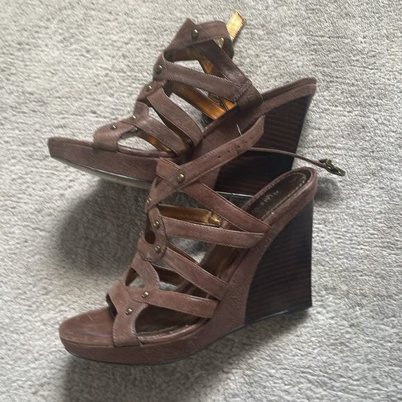 Wedge sandals - Picture 2 of 3